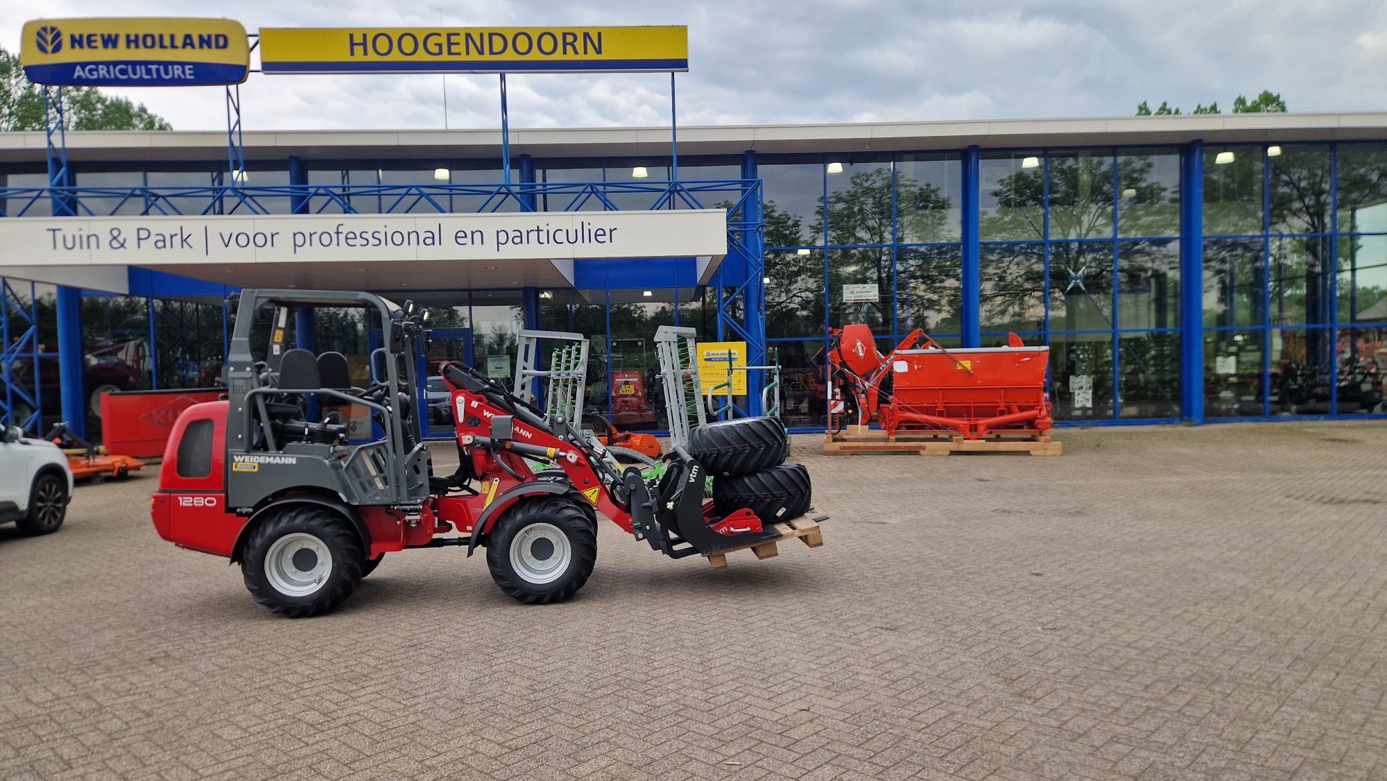 Lees meer: Nieuwe Weidemann 1280 in gebruik genomen
