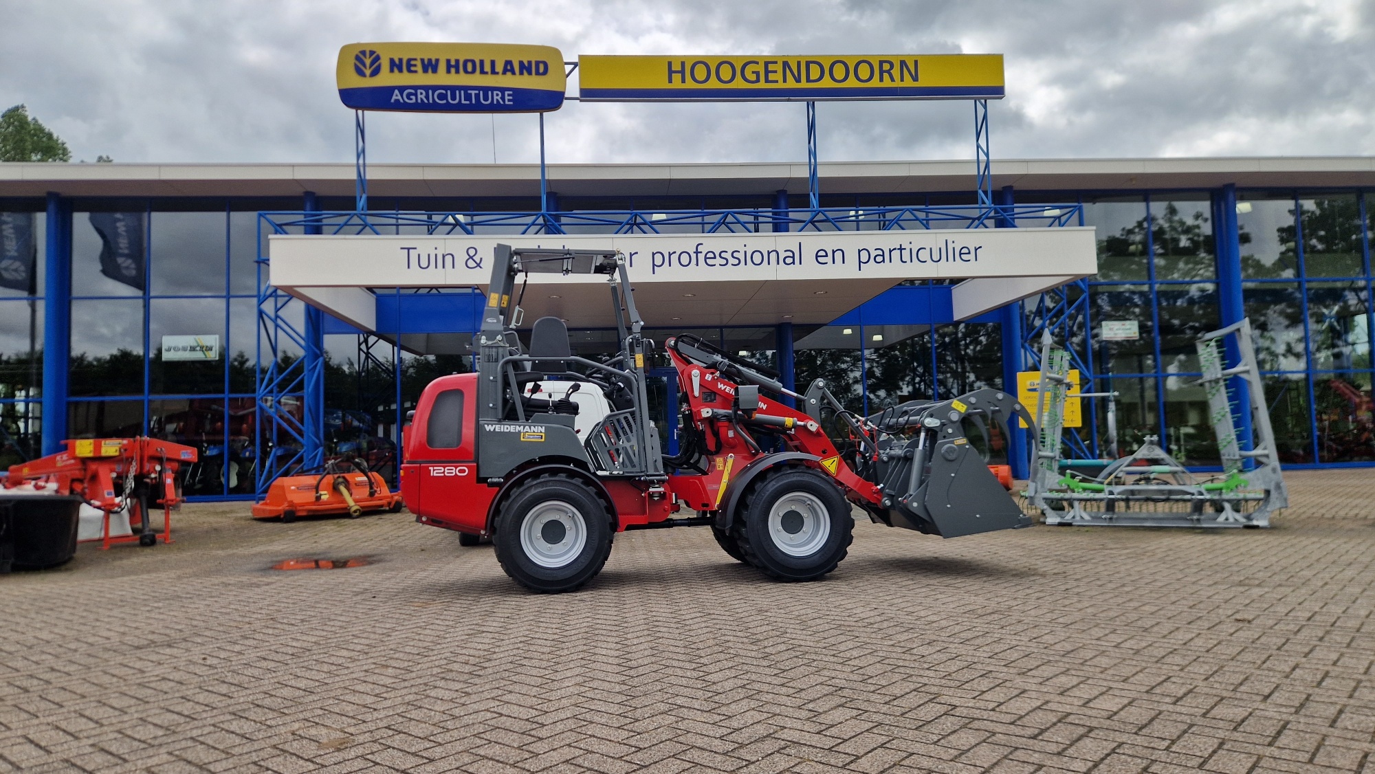 Lees meer: Nieuwe Weidemann 1280 afgeleverd