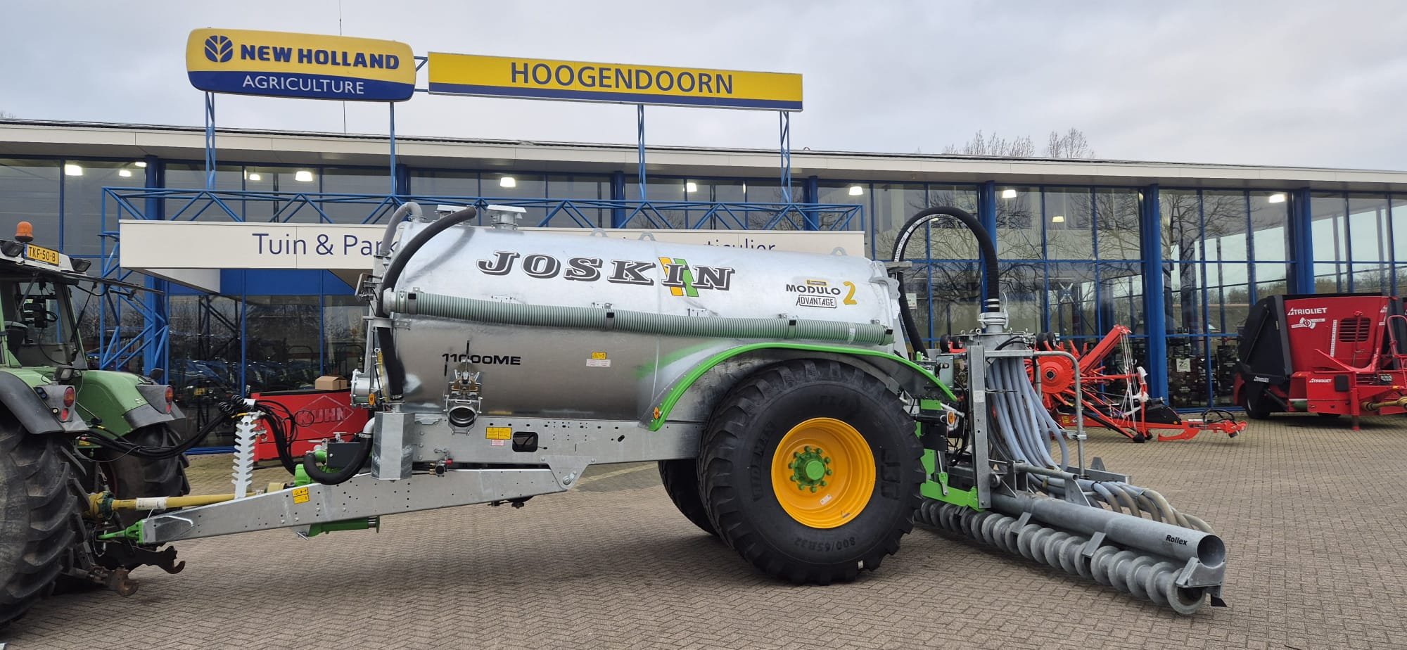 Lees meer: JOSKIN Modulo 11000 ME mesttank met Rollex bemester geleverd